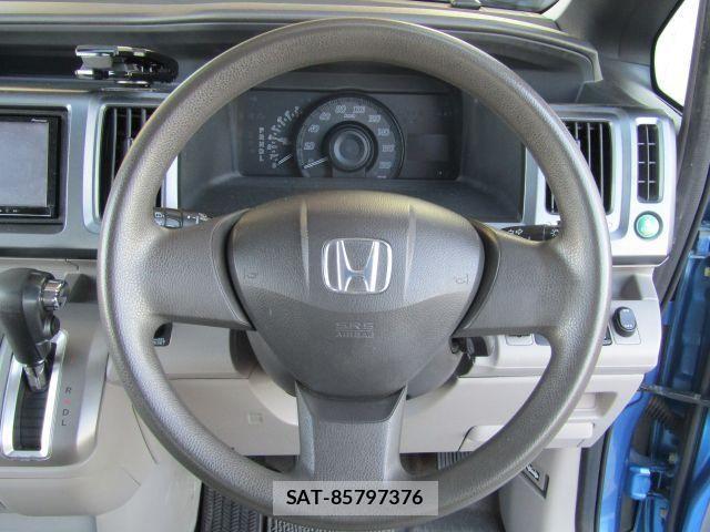 Honda e 2012-01 6791492-18