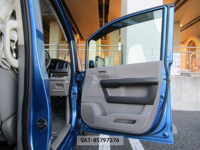 Honda e 2012-01 6791492-19