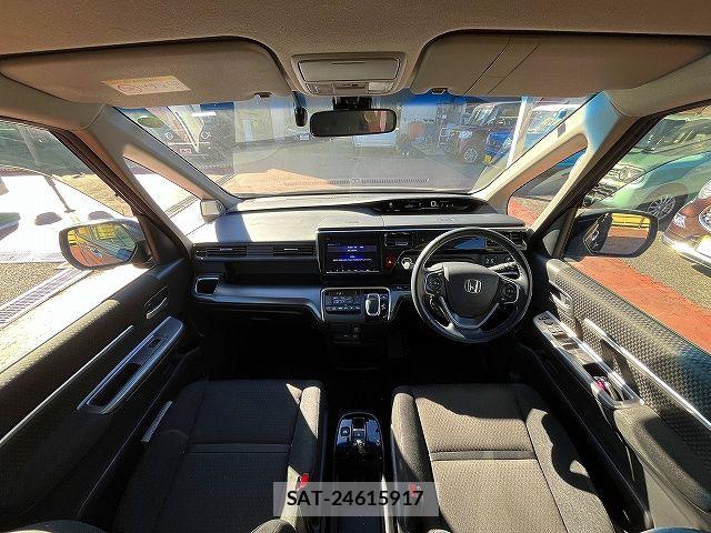 Honda e 2021-12 6791496-1