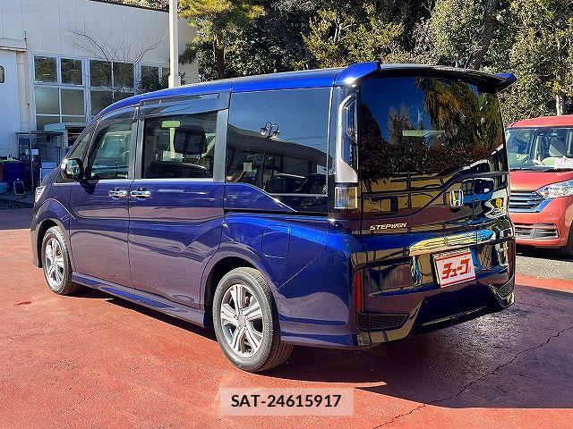 Honda e 2021-12 6791496-8