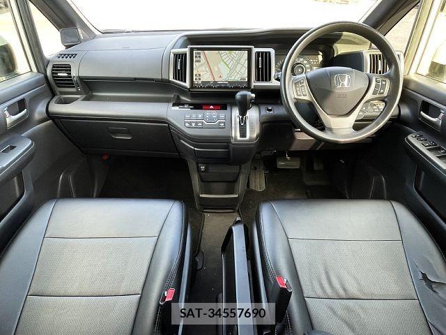 Honda e 2014-05 6791497-1