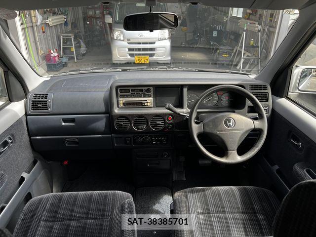 Honda e 2000-10 6791504-12