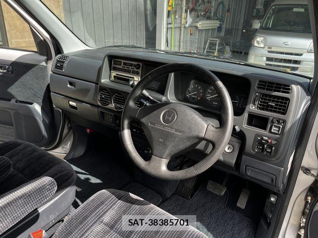 Honda e 2000-10 6791504-1