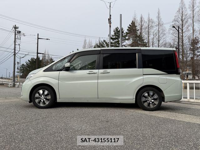 Honda e 2016-10 6817415-8