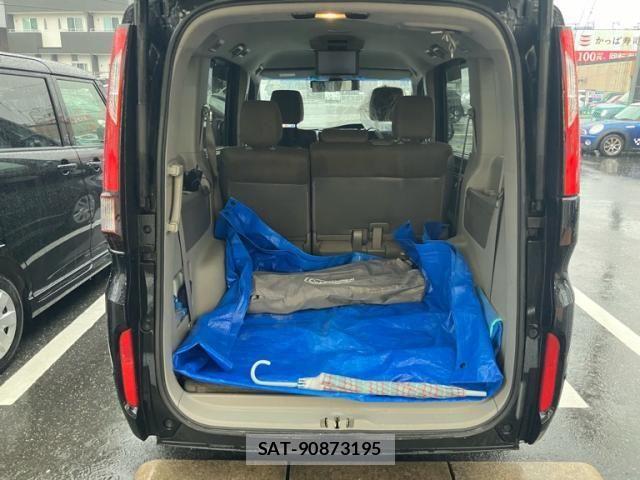 Honda e 2015-07 6913486-11