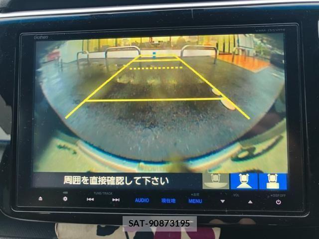 Honda e 2015-07 6913486-21