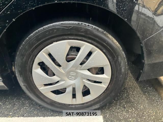 Honda e 2015-07 6913486-6