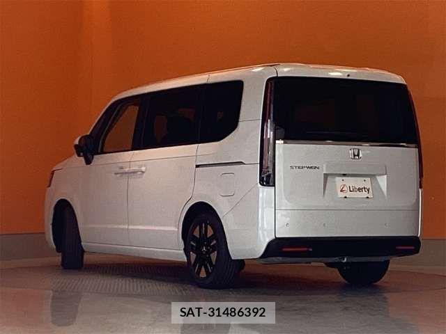 Honda e 2026-04 6913481-9