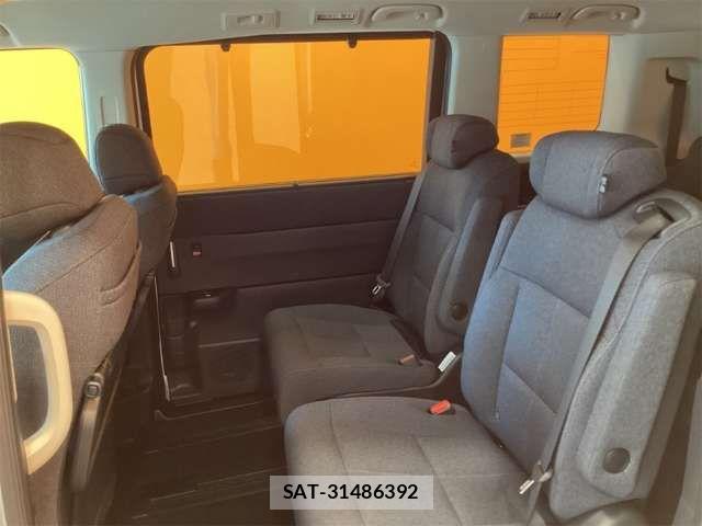 Honda e 2026-04 6913481-12