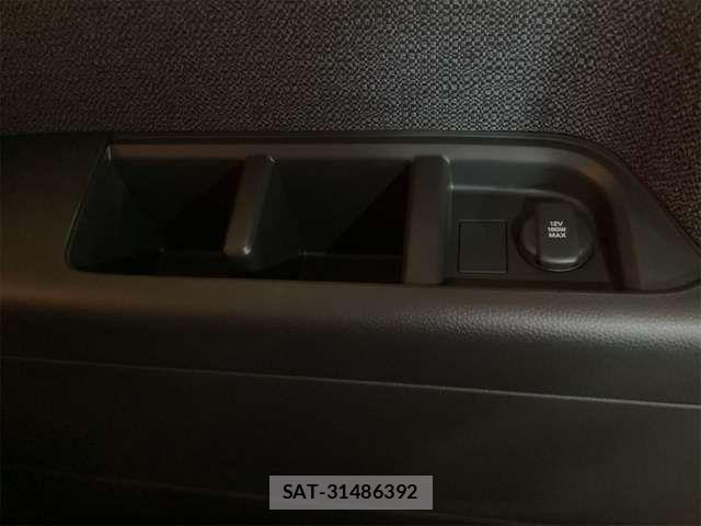 Honda e 2026-04 6913481-16