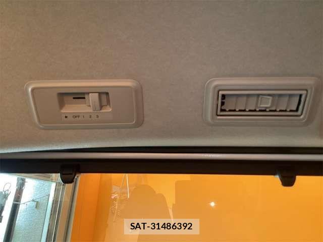 Honda e 2026-04 6913481-17