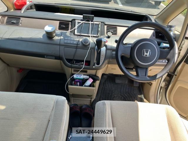 Honda e 2007-06 6998445-19