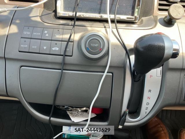 Honda e 2007-06 6998445-22