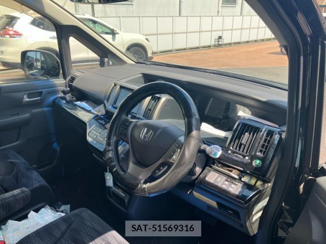 Honda e 2012-06 6998443-9