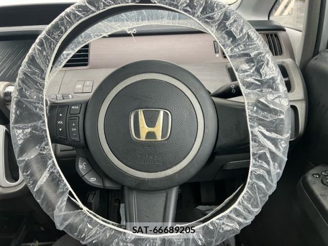 Honda e 2006-05 6998447-16