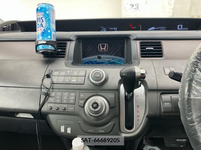 Honda e 2006-05 6998447-17