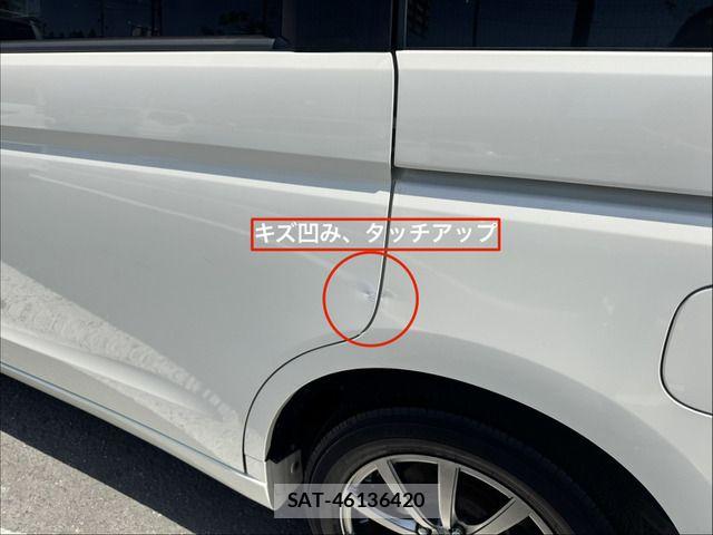 Honda e 2010-12 6998444-12