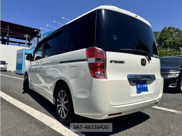 Honda e 2010-12 6998444-2