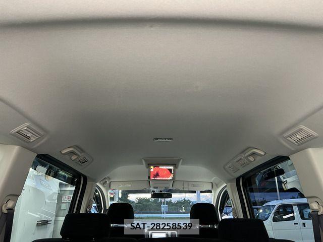 Honda e 2011-09 7021655-16