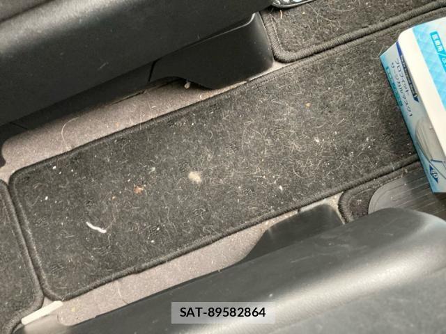 Honda e 2011-07 7021656-14