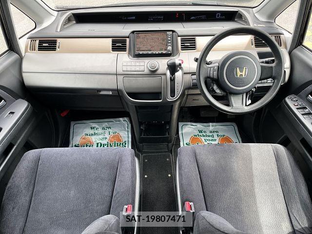 Honda e 2008-06 7225510-1