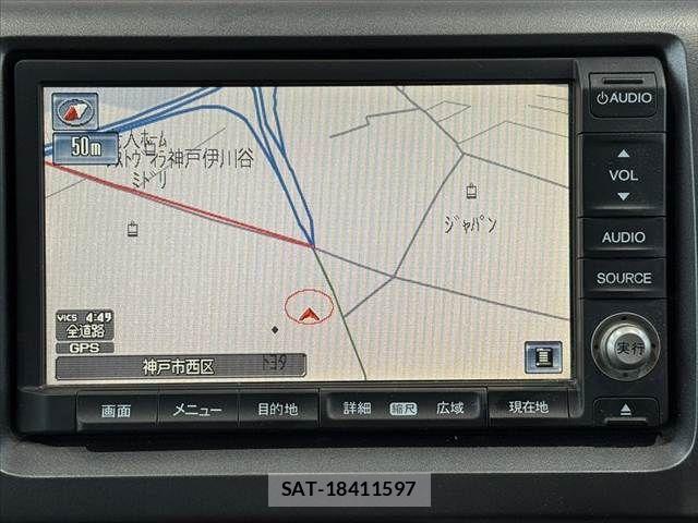 Honda e 2010-10 7225518-2