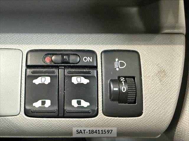 Honda e 2010-10 7225518-5