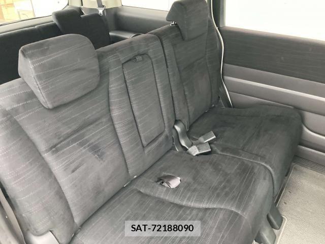 Honda e 2011-03 7225514-20
