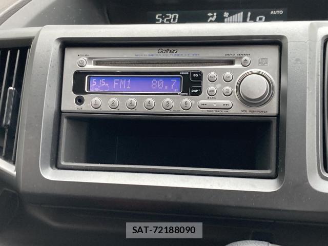 Honda e 2011-03 7225514-27