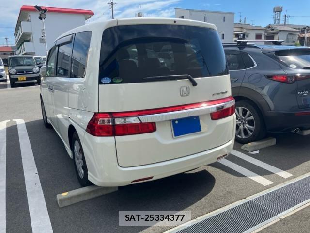 Honda e 2008-02 7225511-1