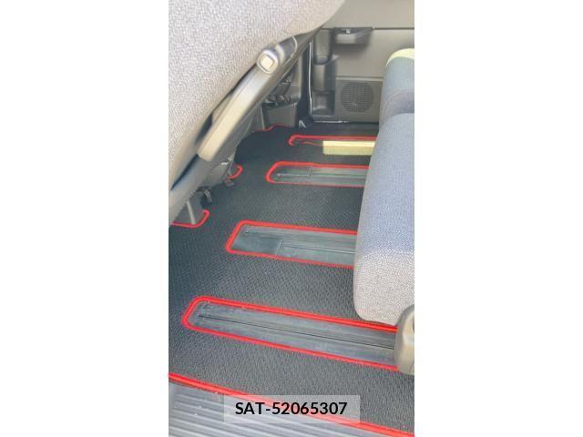 Honda e 2023-08 7225519-23