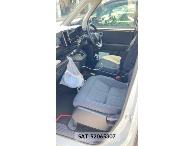 Honda e 2023-08 7225519-25