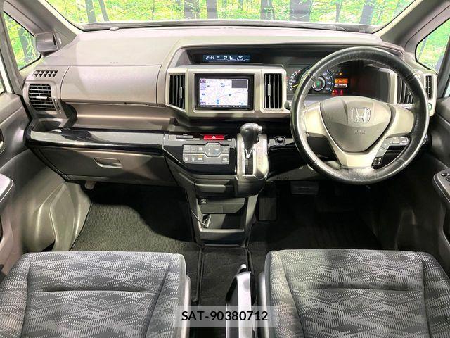 Honda e 2012-07 7225515-1