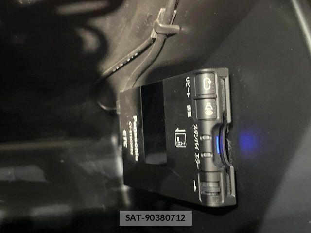 Honda e 2012-07 7225515-6
