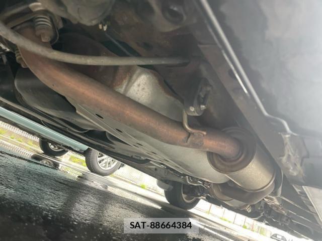 Honda e 2010-02 7225513-9