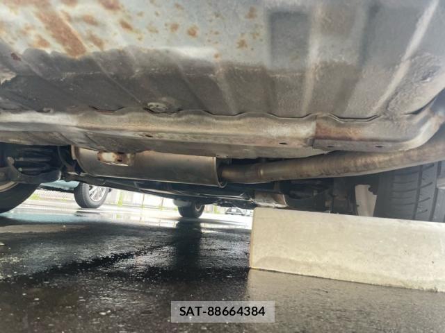 Honda e 2010-02 7225513-10