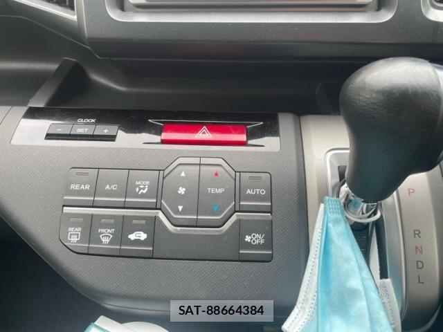 Honda e 2010-02 7225513-20