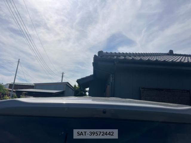 Honda e 2011-08 7252422-11