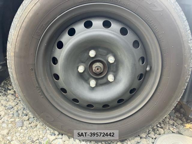 Honda e 2011-08 7252422-3