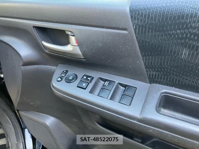 Honda e 2012-06 7252419-11