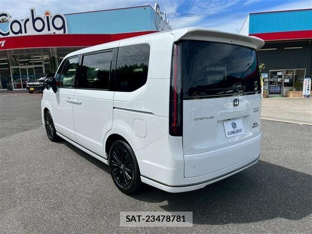Honda e 2025-12 7273008-10