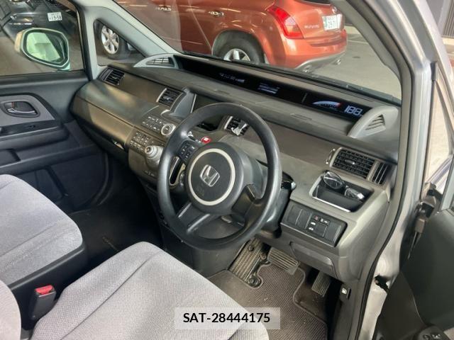 Honda e 2006-02 7273011-11
