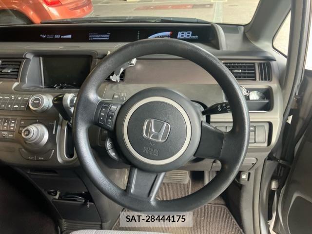 Honda e 2006-02 7273011-15