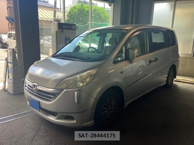 Honda e 2006-02 7273011-1
