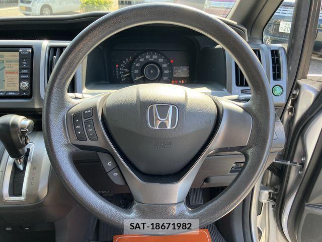 Honda e 2012-01 7273007-6