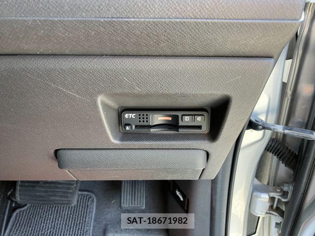 Honda e 2012-01 7273007-8