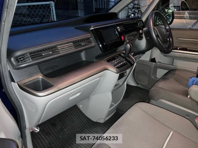 Honda e 2015-08 7273005-11