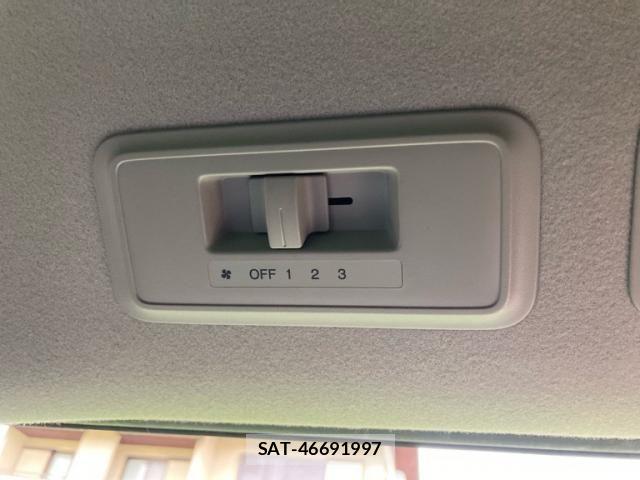 Honda e 2015-10 7273003-14