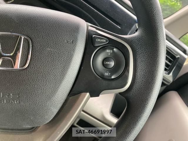Honda e 2015-10 7273003-16