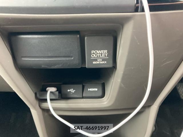 Honda e 2015-10 7273003-19